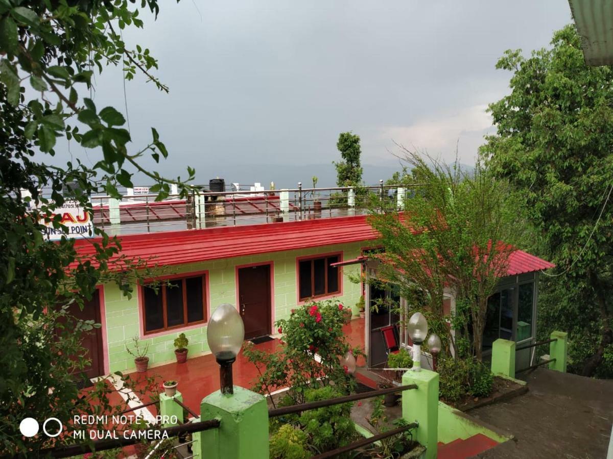 Hotel Deepraj, Kausani Exterior photo